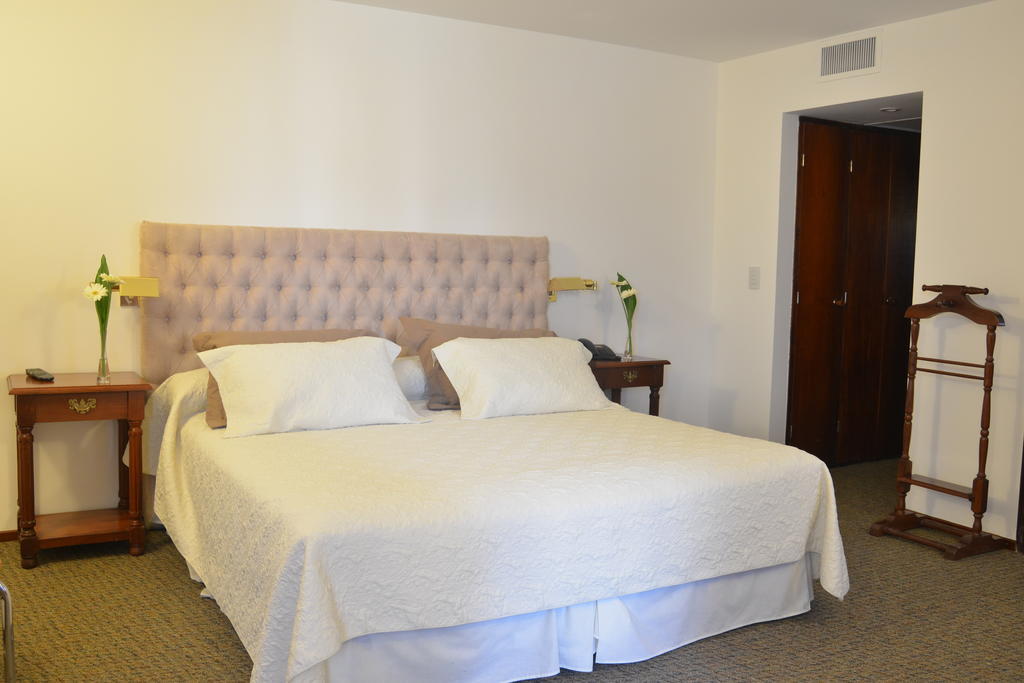 Hotel De La Canada Cordoba Ruang foto